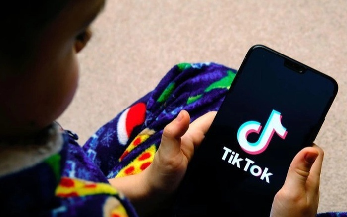 Cai nghiện TikTok cho con trẻ cần giải pháp từ nhiều phía