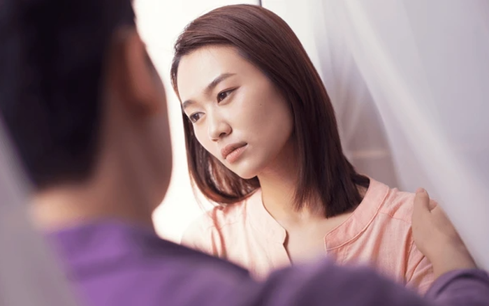 Sau cuộc nói chuyện với chồng, tôi âm thầm nộp đơn nghỉ việc và biết chắc rồi anh sẽ rất sốc khi biết chuyện tôi định làm