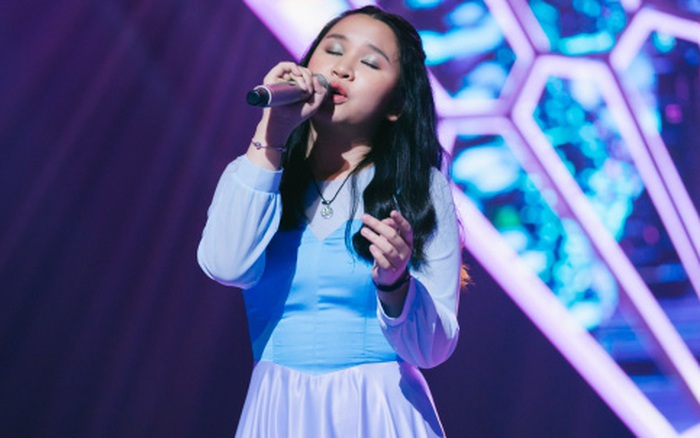 Uyên Linh, Thanh Bùi phấn khích vì cô bé xinh xắn hát cực hay